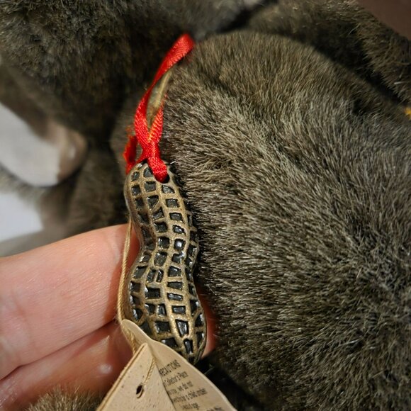 BOYDS bears & friends elephant with peanut necklace New with tags Soft Trunkster - Picture 6 of 6